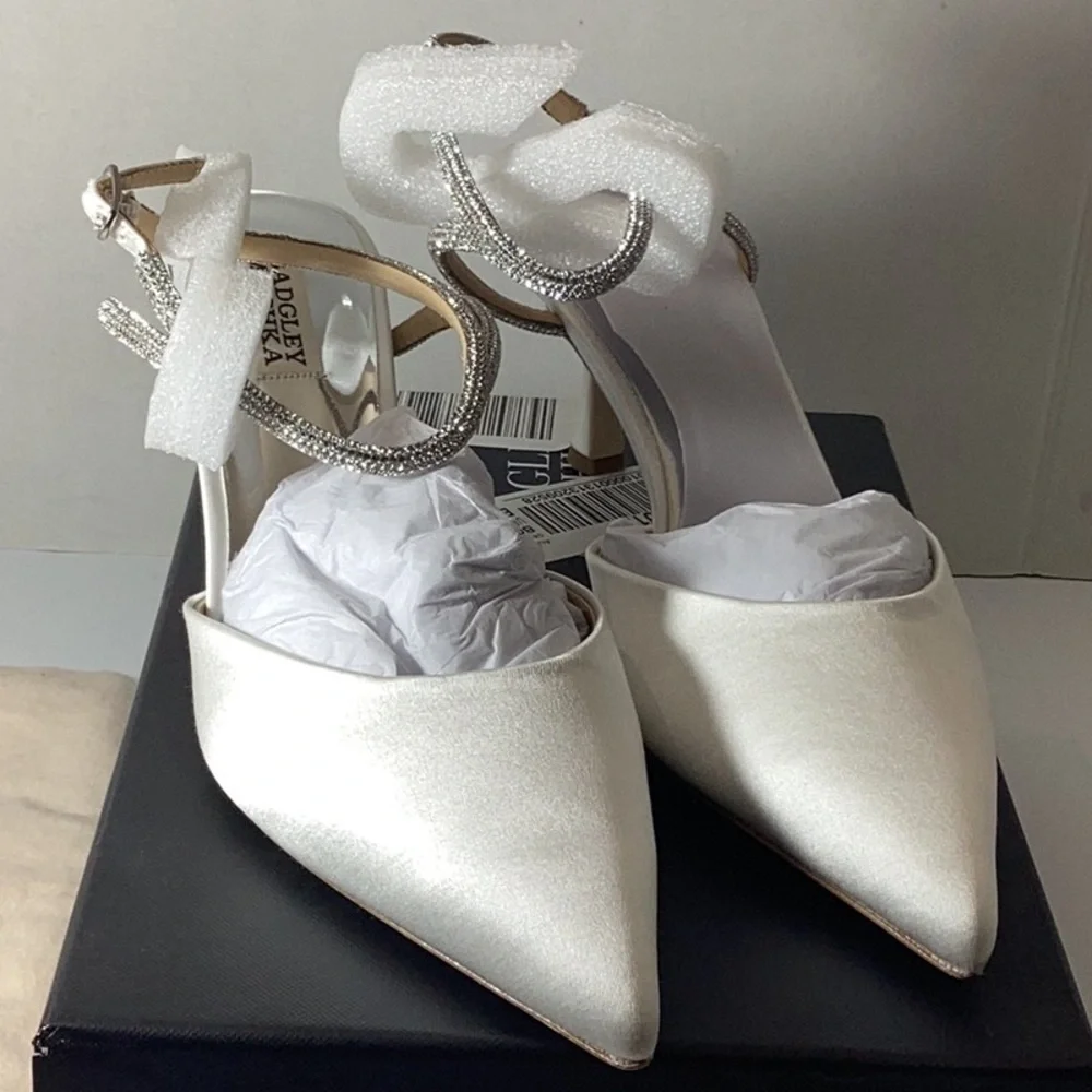 Badgley Mischka fits true